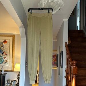 Lululemon Sage Green Women's Jogger Pants Sz 6